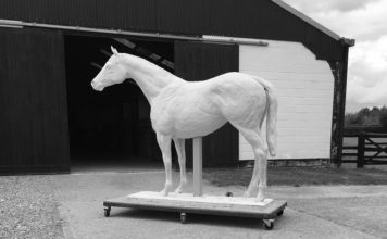 International Sculptor – Edward Waites Edward Waites